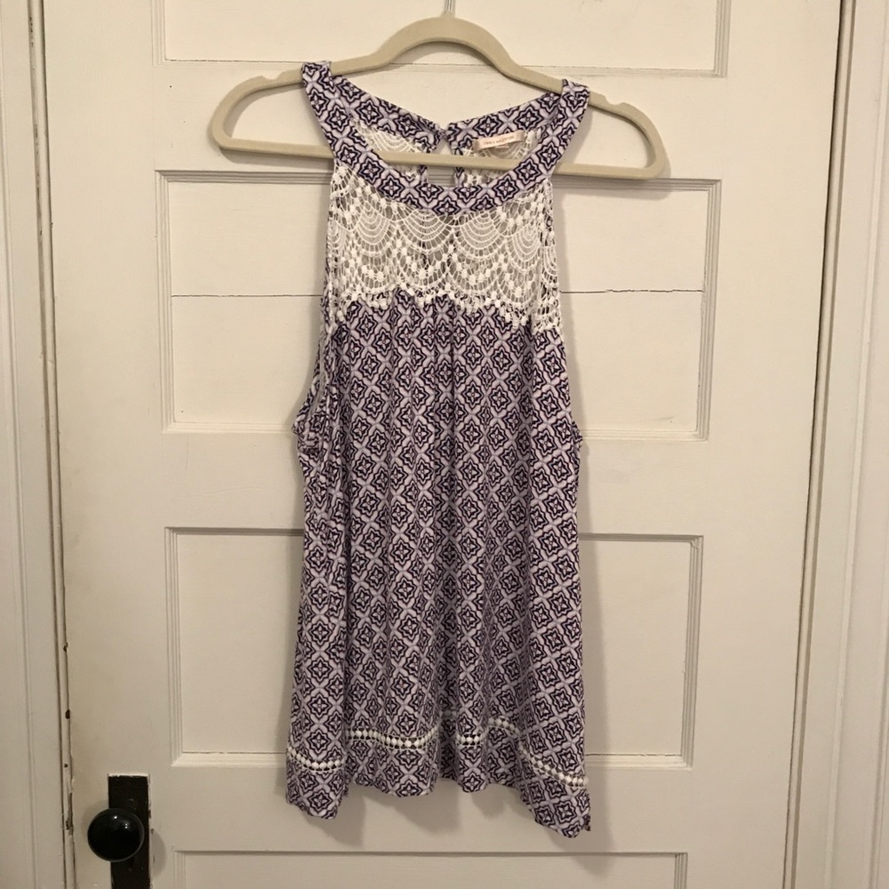 Skies Are Blue Sleeveless Top XXL Crochet Lace